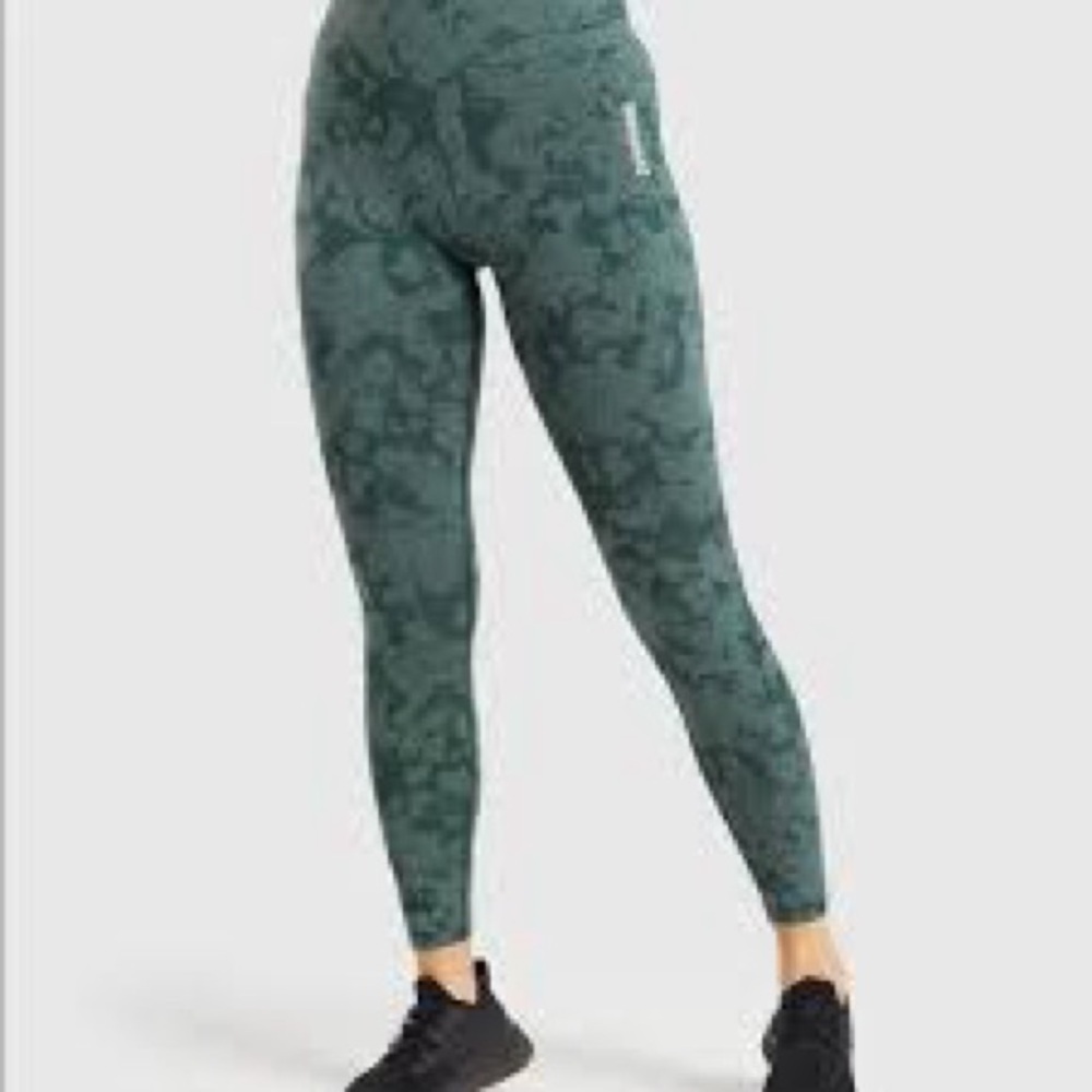Gymshark Women's Camo Leggings - Dark Gray